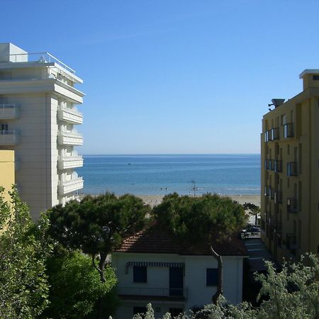 Hotel Taunus - Vista Mare Riccione Luaran gambar